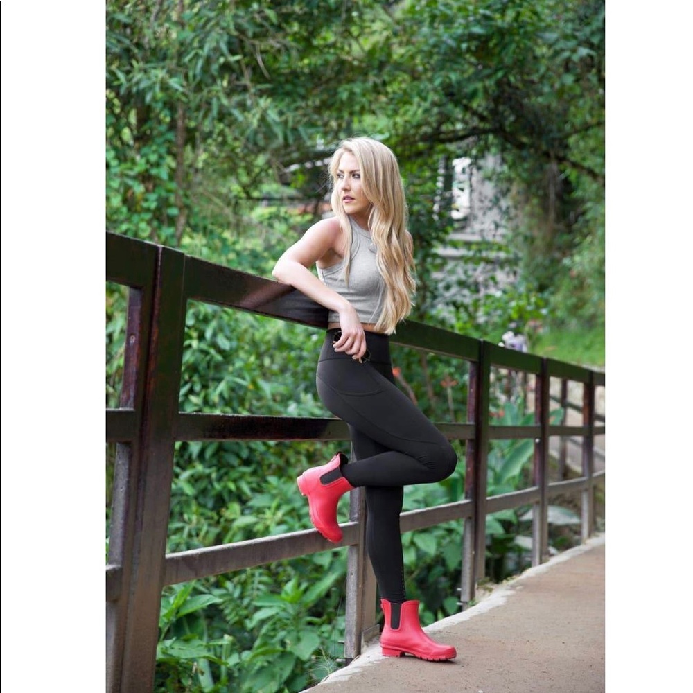 Chelsea Matte Rain Boots - Matte Red